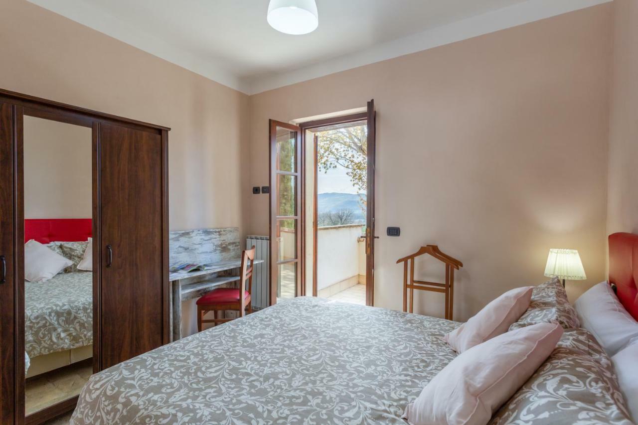 מונטונה Gh Borgo Pulciano Agriturismo מראה חיצוני תמונה