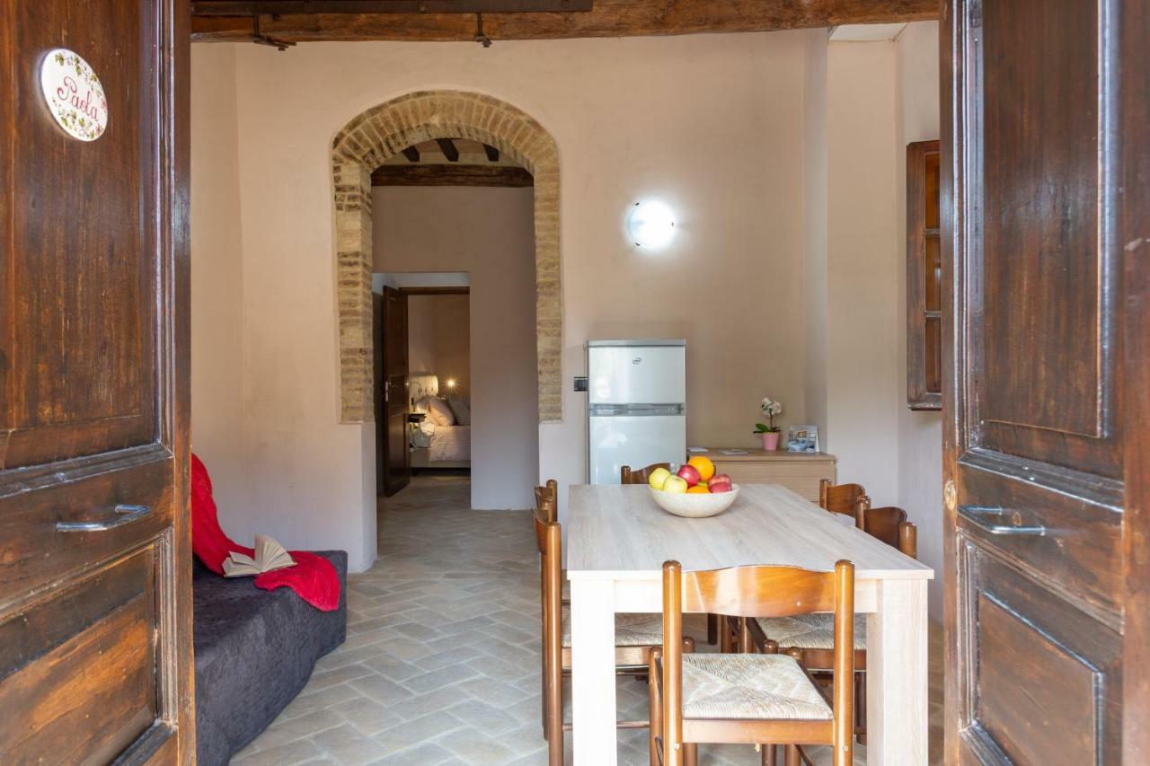 מונטונה Gh Borgo Pulciano Agriturismo מראה חיצוני תמונה